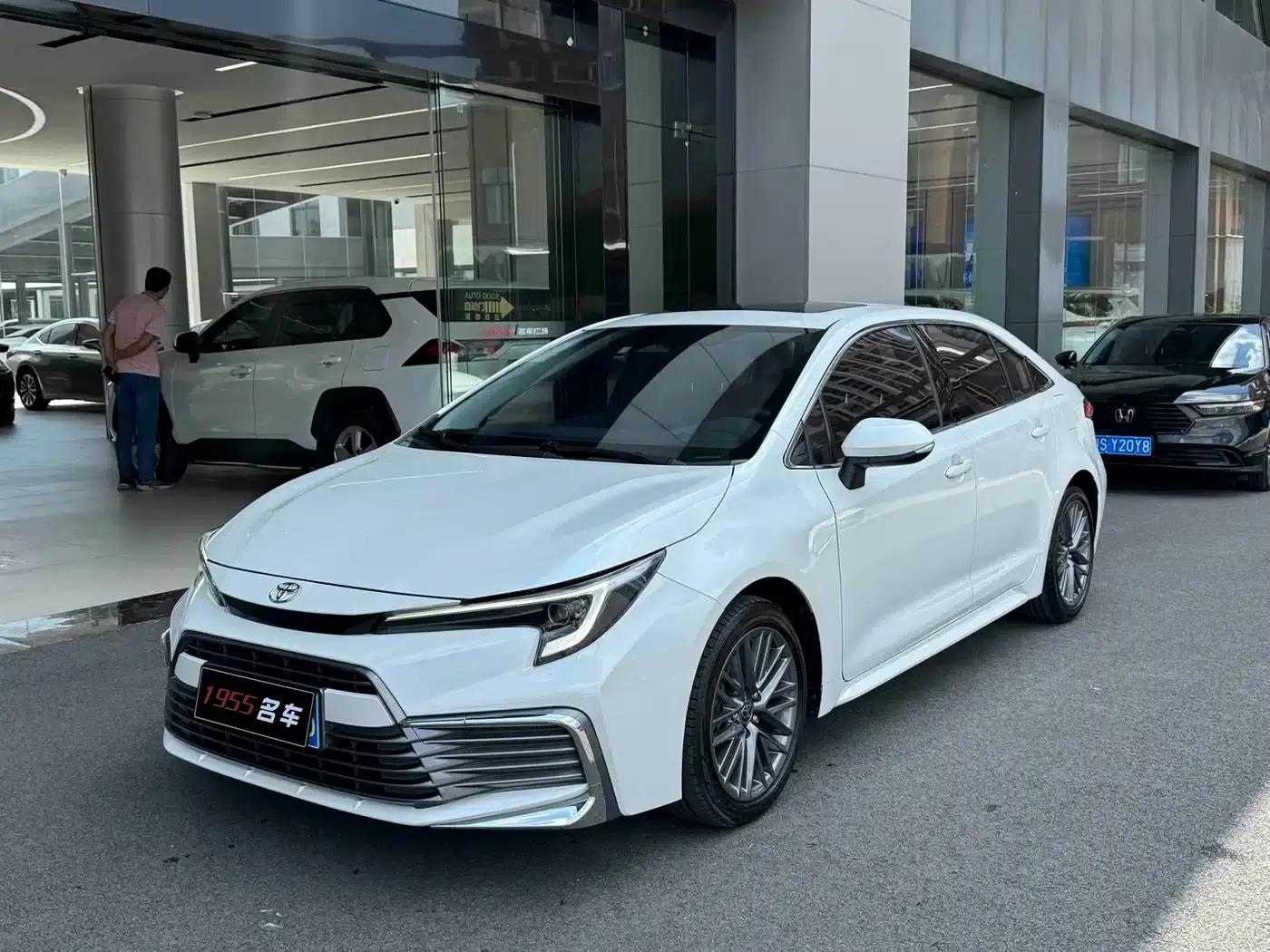 2023 Geely Lingshang Facelift 2.0L Luxury Edition — миниатюра 1