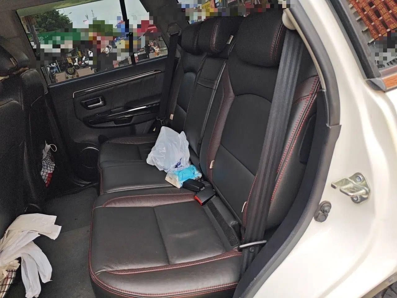Haval H5 Classic 2015 2.0T Manual 4x4 Prestige Version — миниатюра 17
