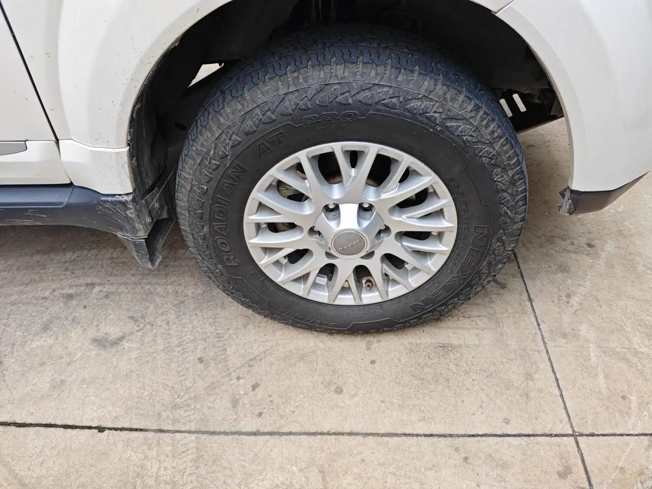 Haval H5 Classic 2015 2.0T Manual 4x4 Prestige Version — миниатюра 8