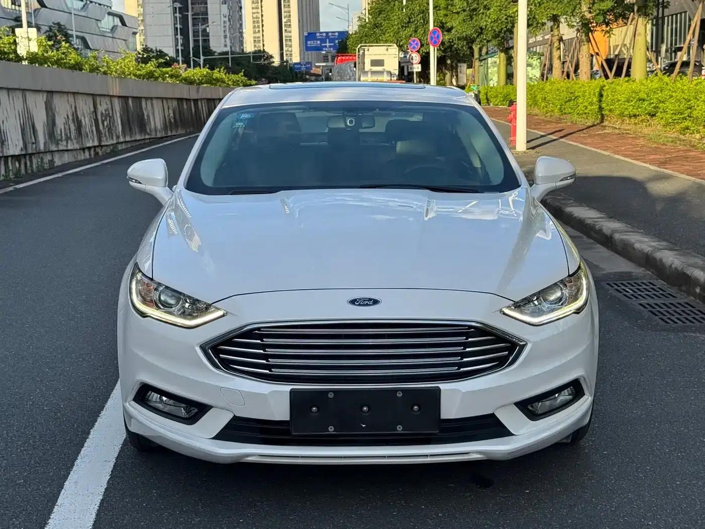 Mondeo PHEV 2018 2.0 PHEV Smart Edition — миниатюра 2