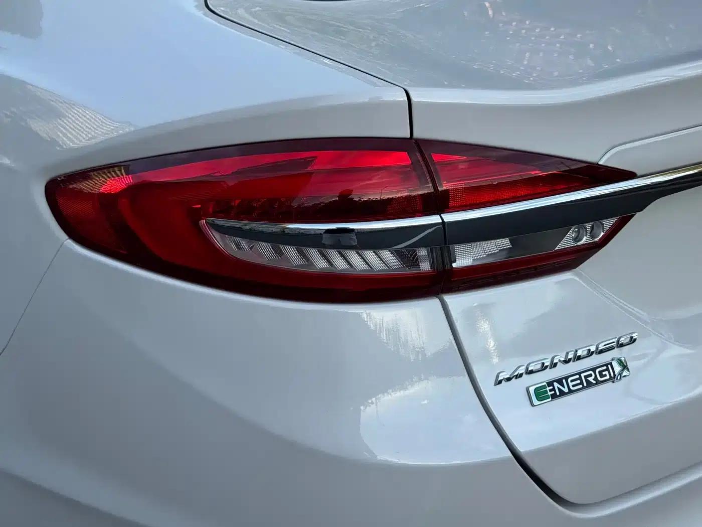 Mondeo PHEV 2018 2.0 PHEV Smart Edition — миниатюра 18