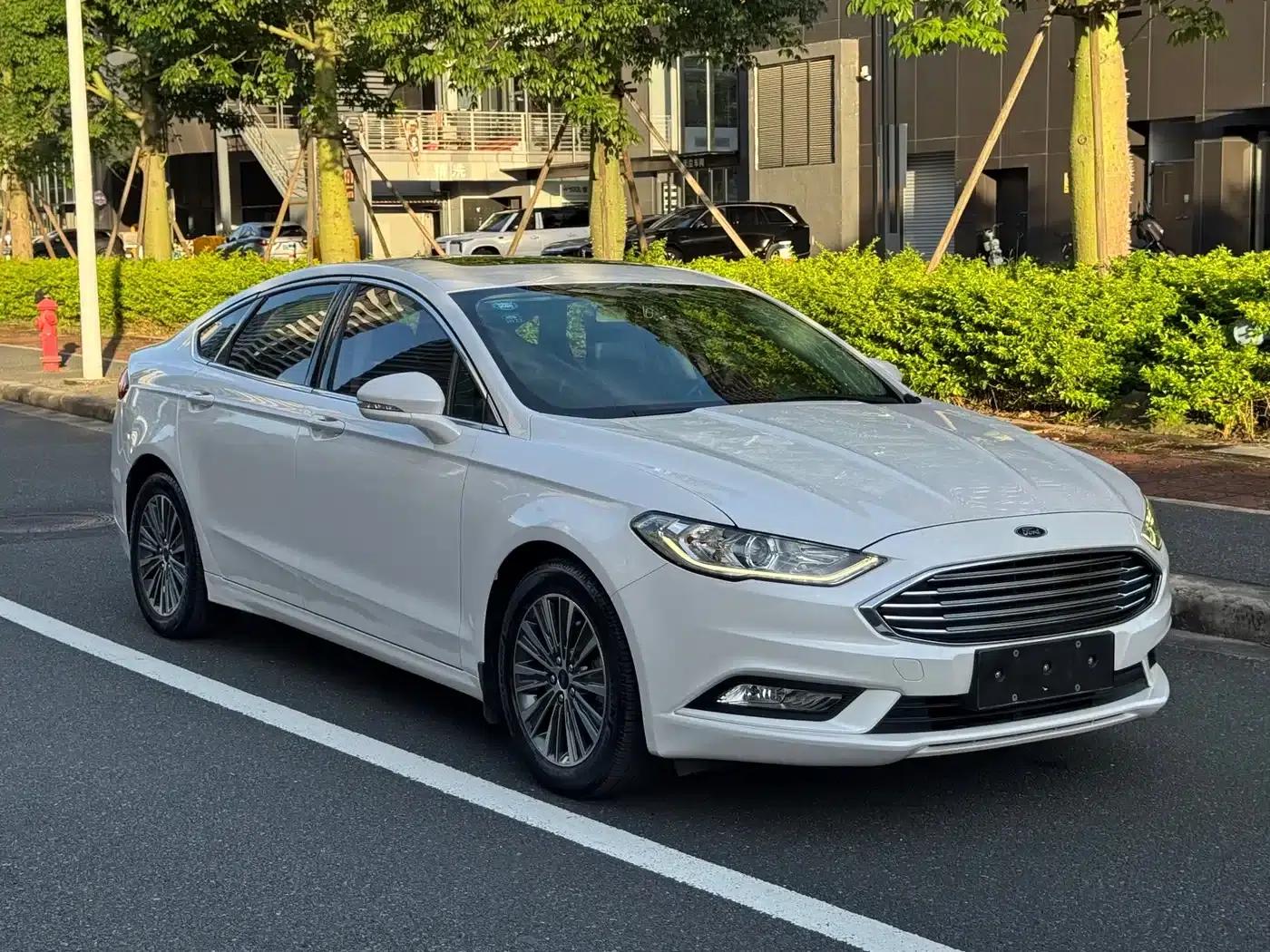 Mondeo PHEV 2018 2.0 PHEV Smart Edition — миниатюра 3