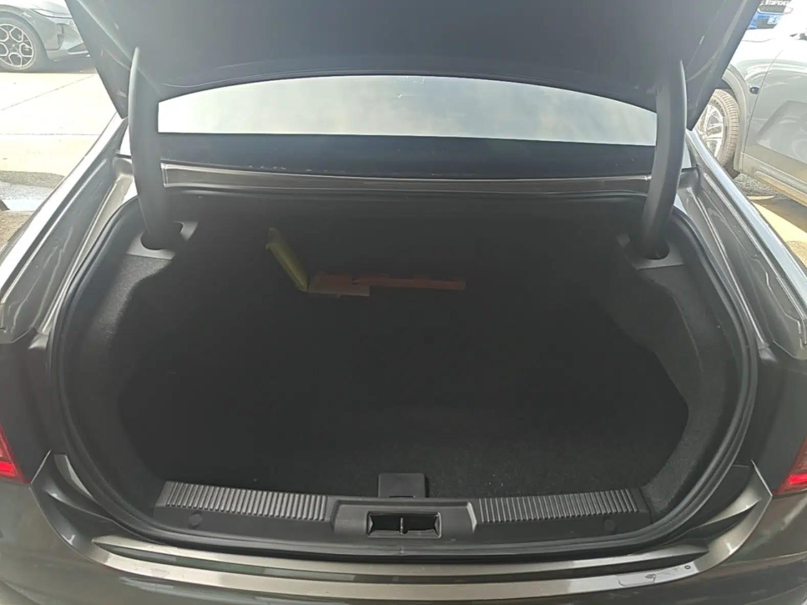 Hongqi H7 2018 2.0T Flagship Edition — миниатюра 22