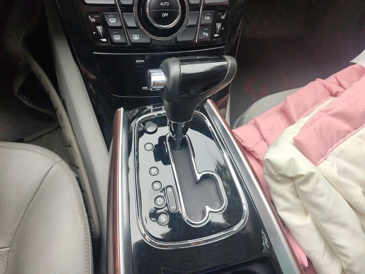Hongqi H7 2013 2.0T Luxury Model — миниатюра 14