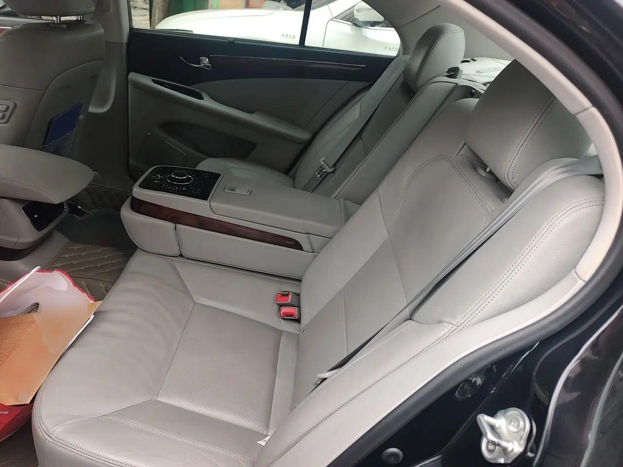 Hongqi H7 2013 2.0T Luxury Model — миниатюра 17