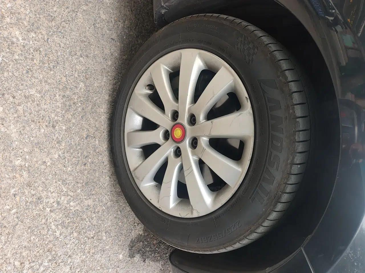 Hongqi H7 2013 2.0T Luxury Model — миниатюра 8