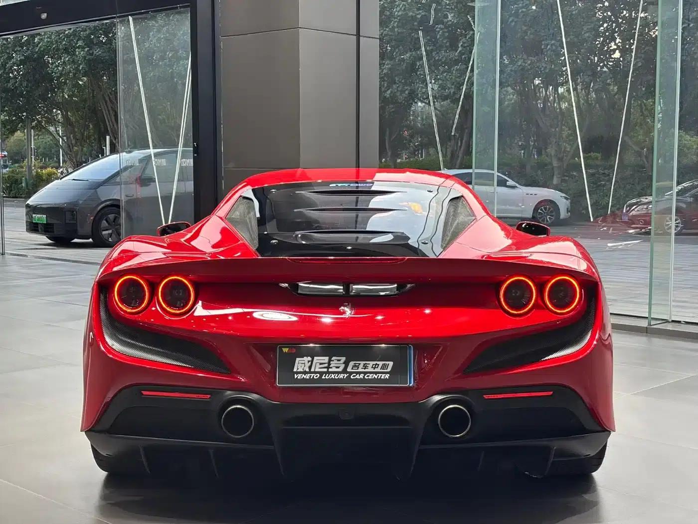 Ferrari F8 2019 Tributo 3.9T V8 — миниатюра 7