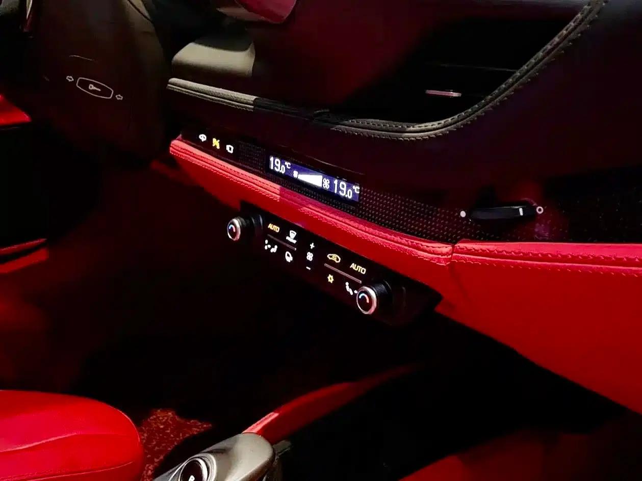 Ferrari F8 2019 Tributo 3.9T V8 — миниатюра 6