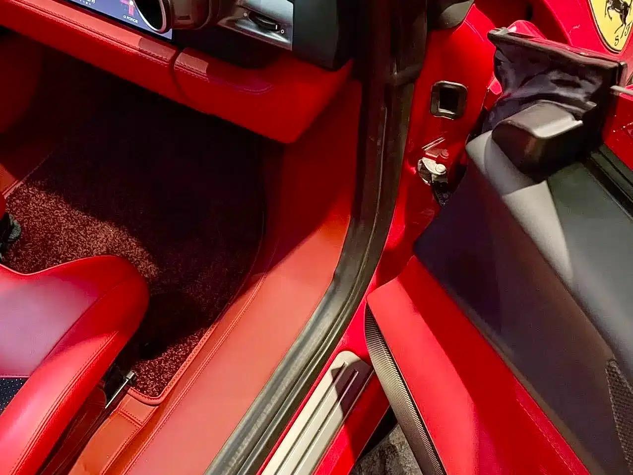 Ferrari F8 2019 Tributo 3.9T V8 — миниатюра 9