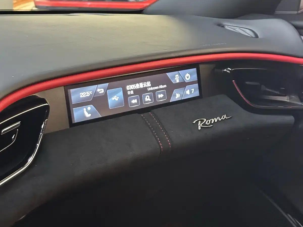 Roma 2020 3.9T V8 — миниатюра 12