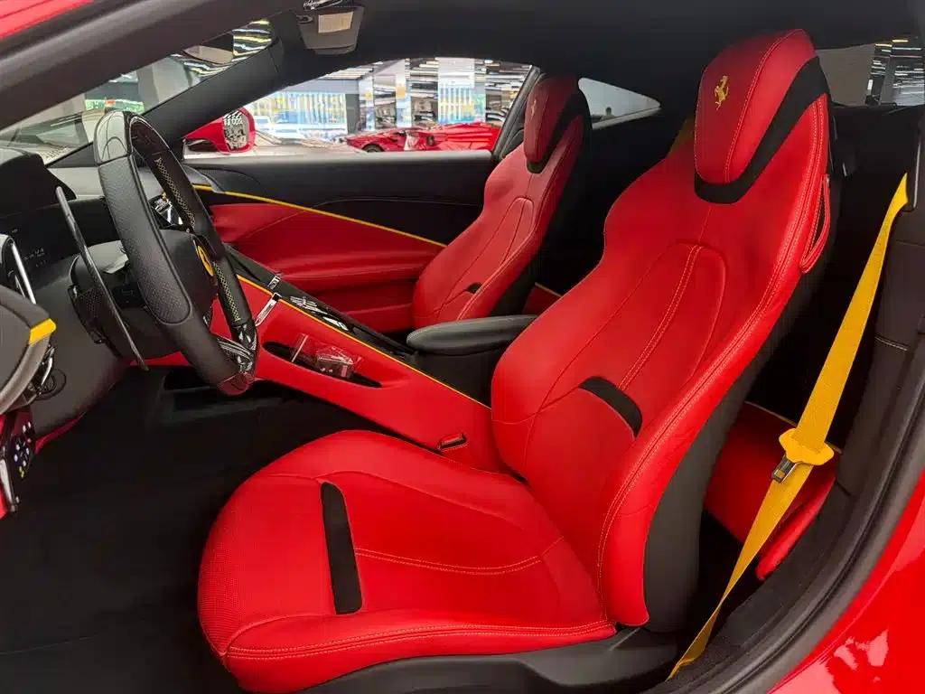Roma 2020 3.9T V8 — миниатюра 5