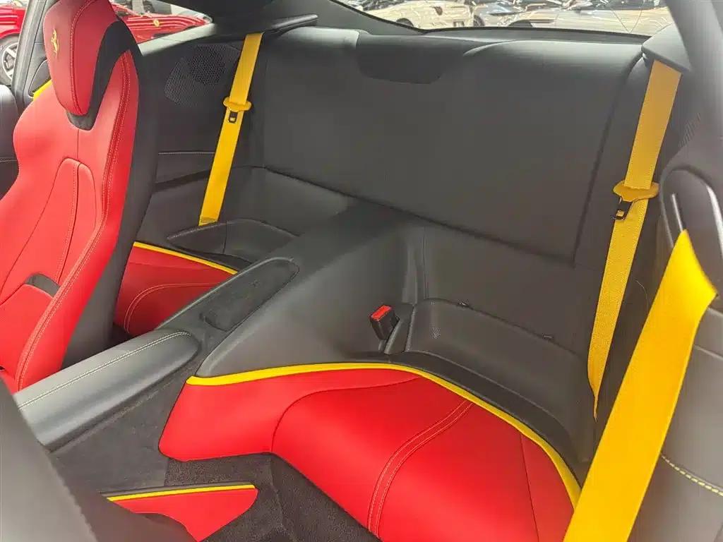 Roma 2020 3.9T V8 — миниатюра 6