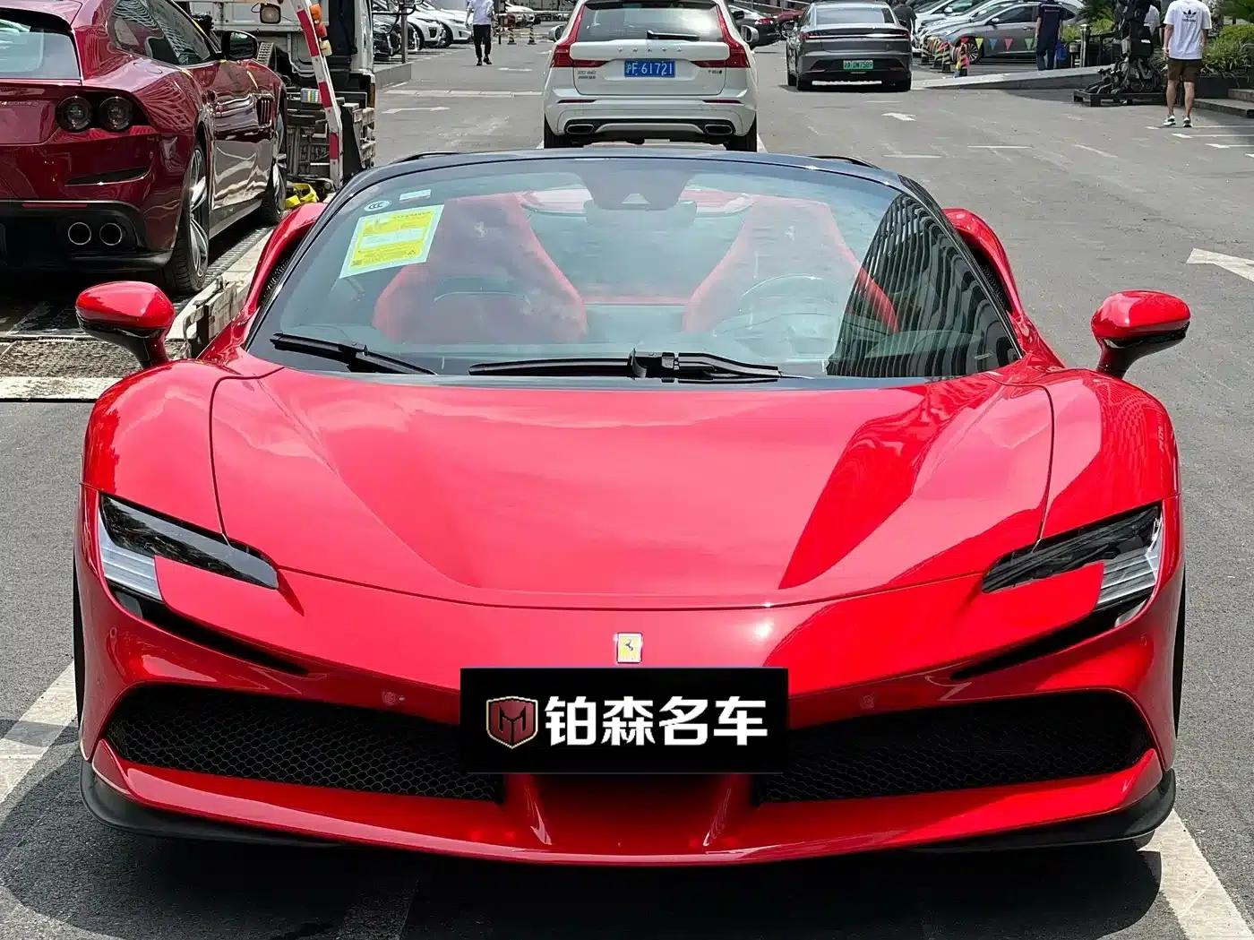 SF90 2021 3.9T V8 Spider — миниатюра 2