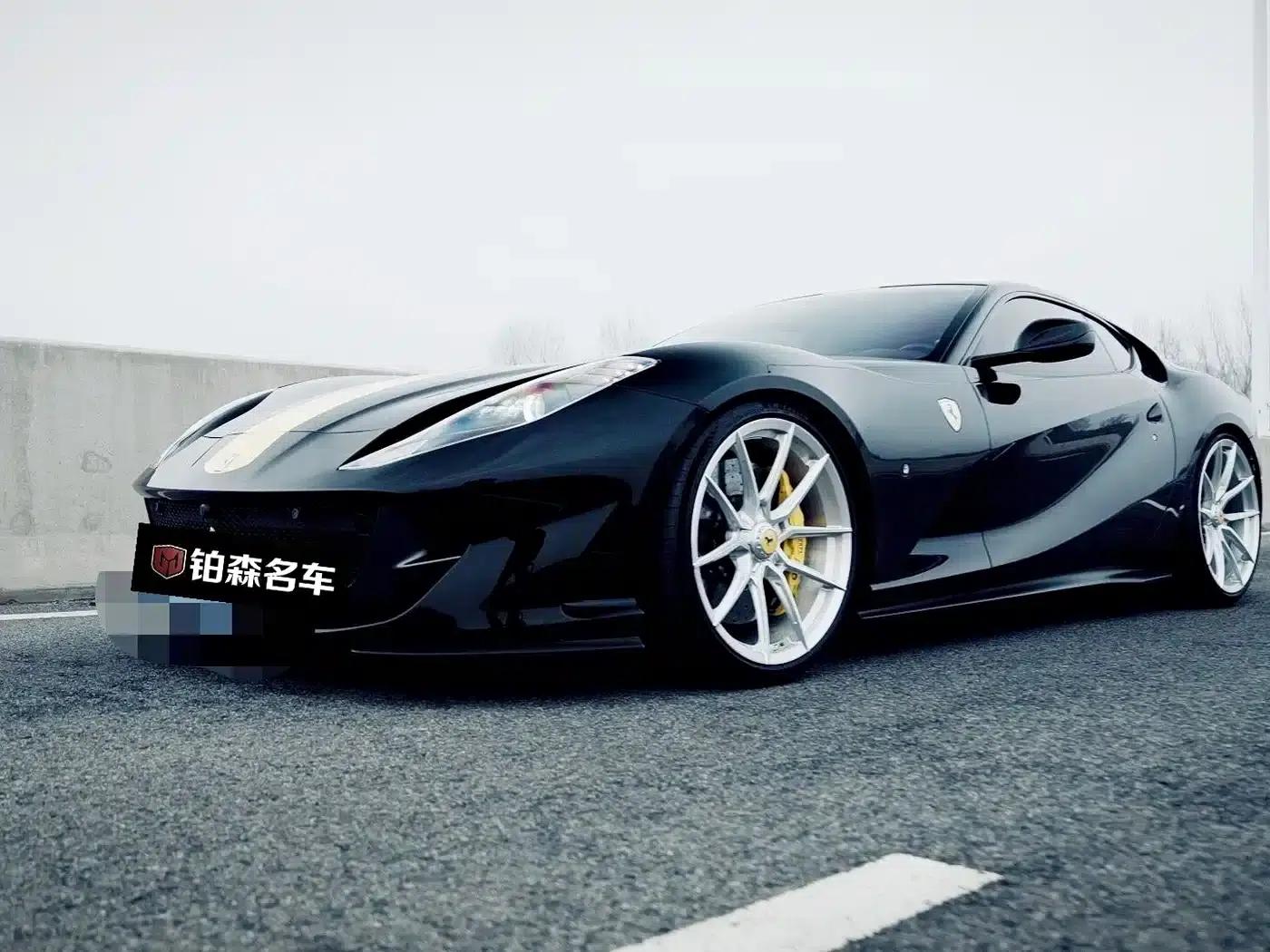 Ferrari 812 2017 6.5L Superfast — миниатюра 1