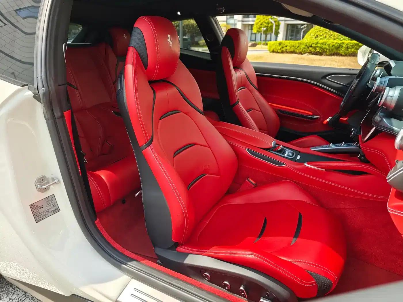 2017 GTC4Lusso 3.9T V8 — миниатюра 13