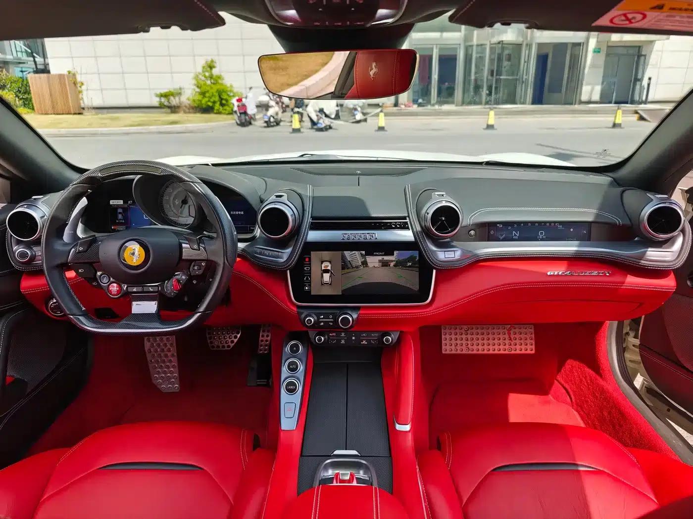 2017 GTC4Lusso 3.9T V8 — миниатюра 15