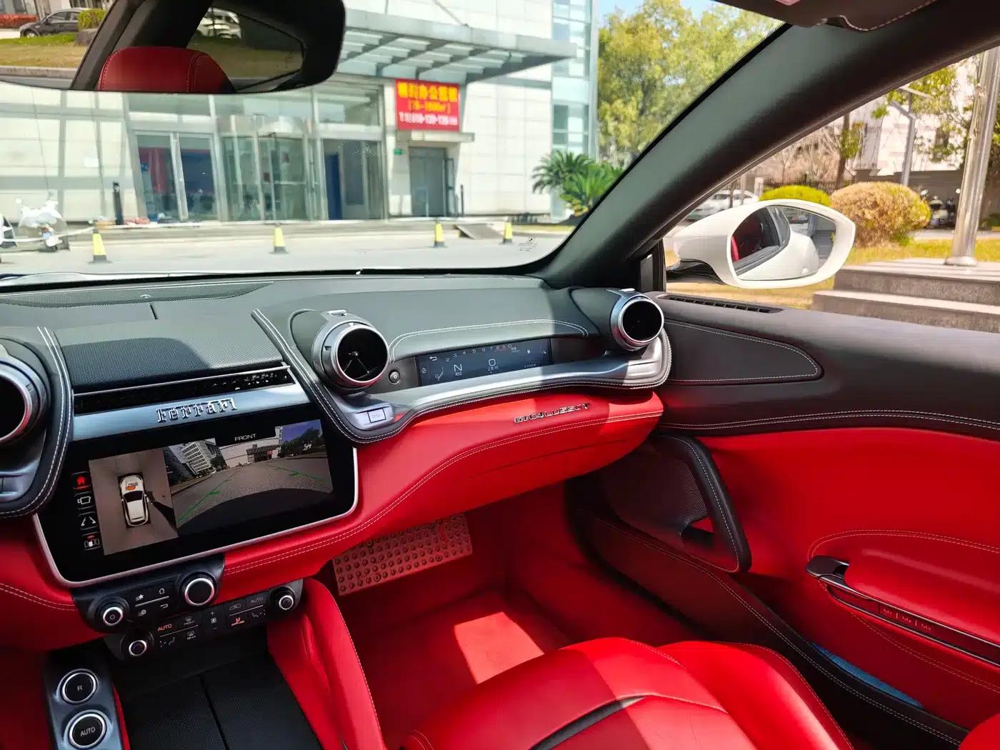 2017 GTC4Lusso 3.9T V8 — миниатюра 19