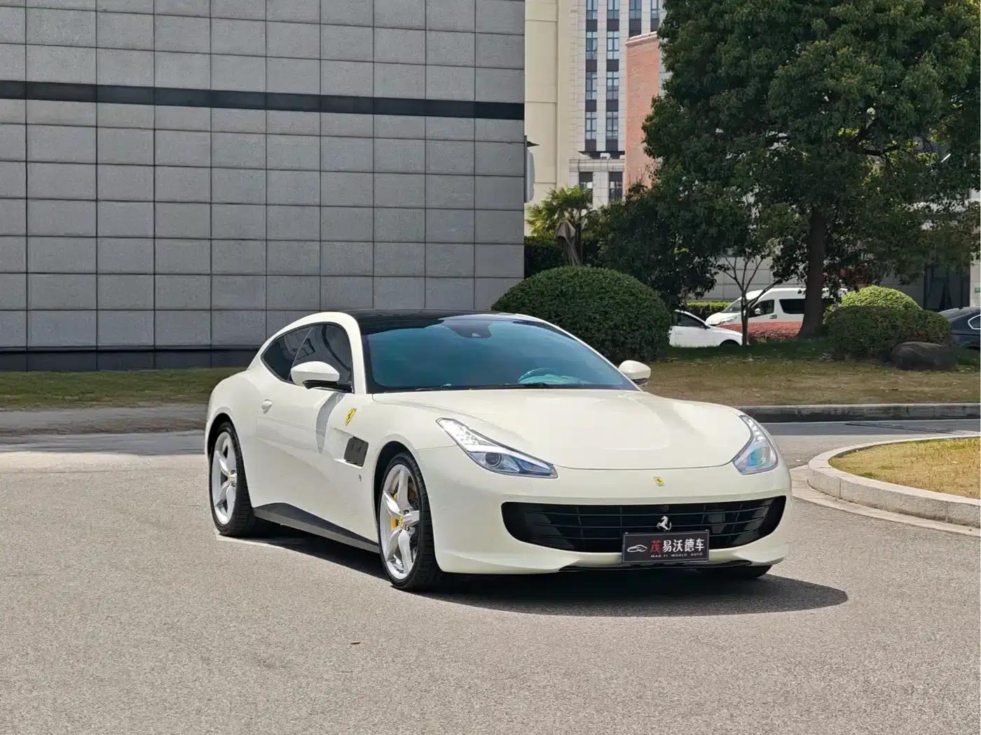2017 GTC4Lusso 3.9T V8 — миниатюра 3