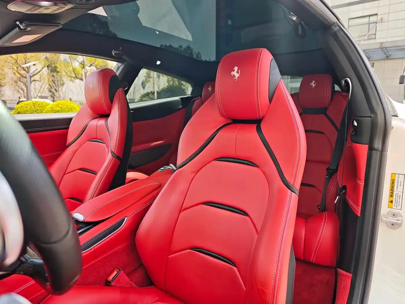 2017 GTC4Lusso 3.9T V8 — миниатюра 26