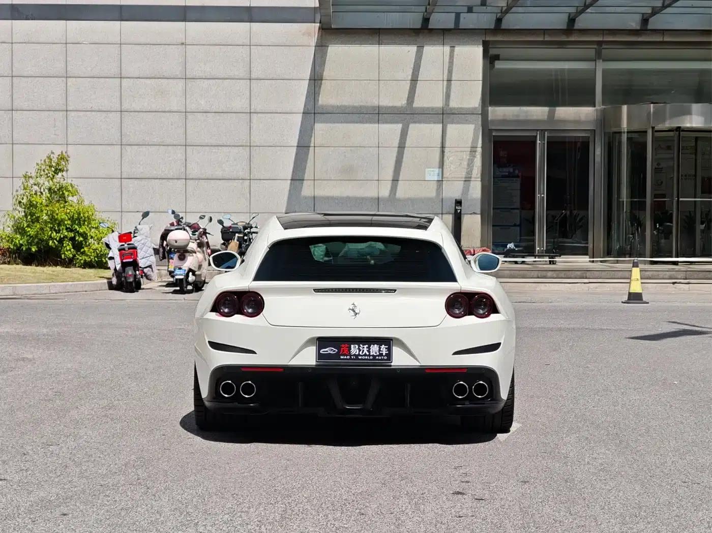 2017 GTC4Lusso 3.9T V8 — миниатюра 4
