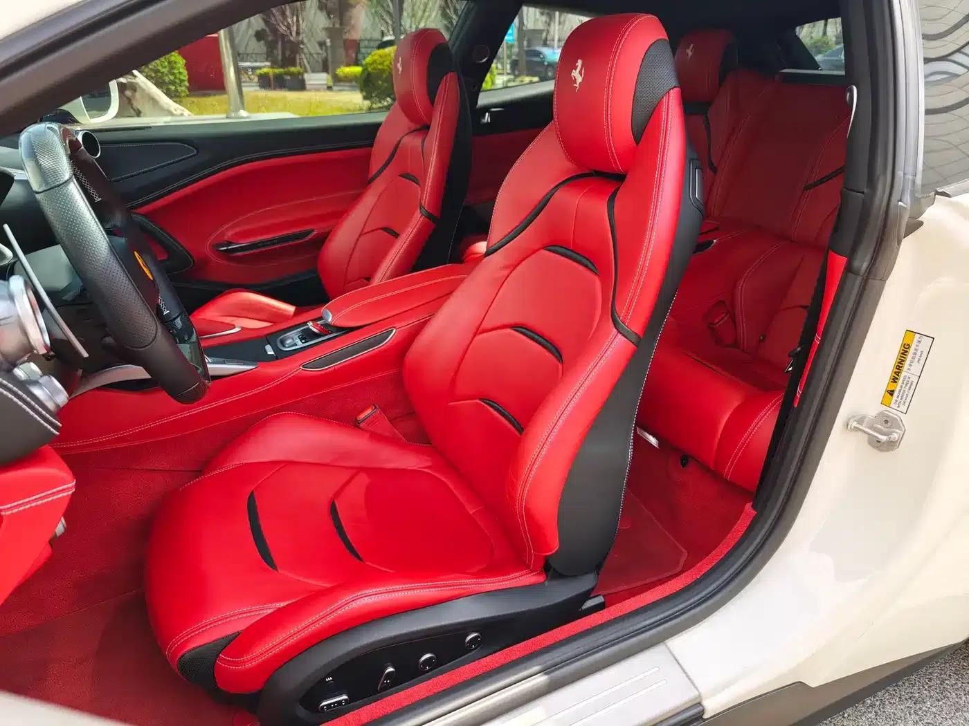 2017 GTC4Lusso 3.9T V8 — миниатюра 10