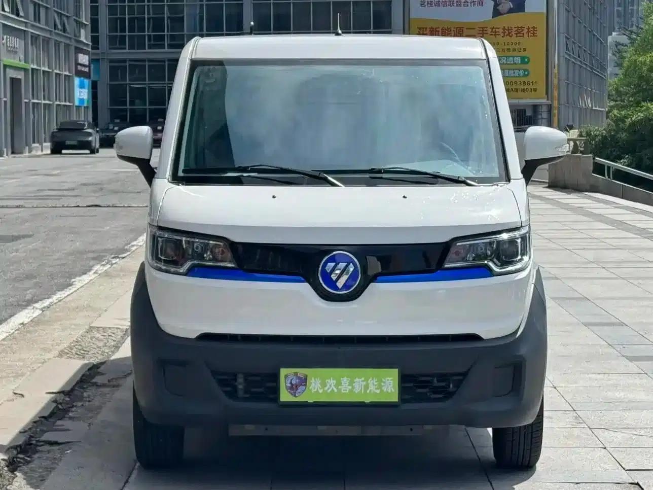 Qianduoduo 2024 Flat-top 2-seater Van with EVE Energy 41.86kWh — миниатюра 2