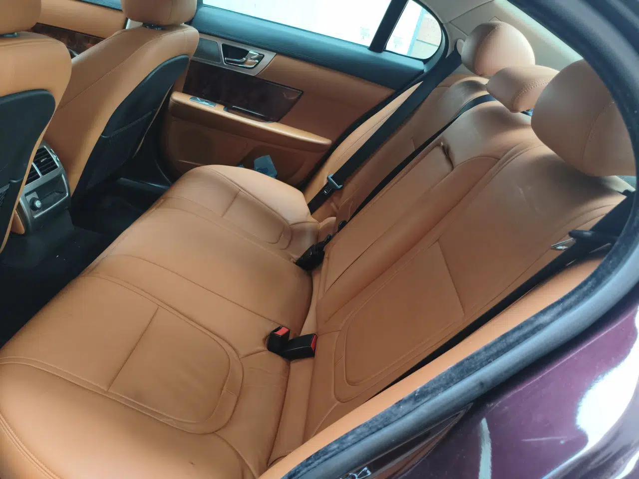 Jaguar XF 2015 XF 2.0T Sportbrake Luxury Edition — миниатюра 17