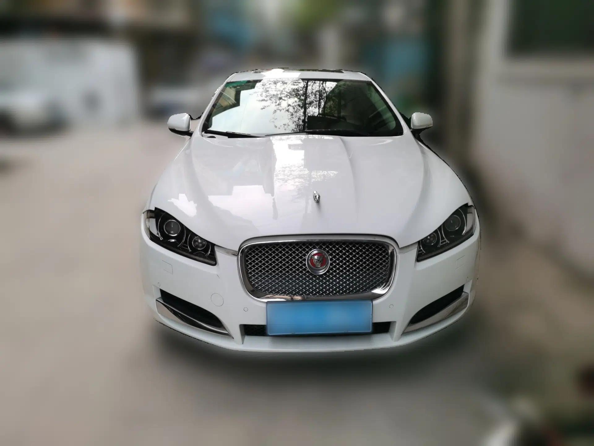 Jaguar XF 2014 XF 2.0T Luxury Edition — миниатюра 2