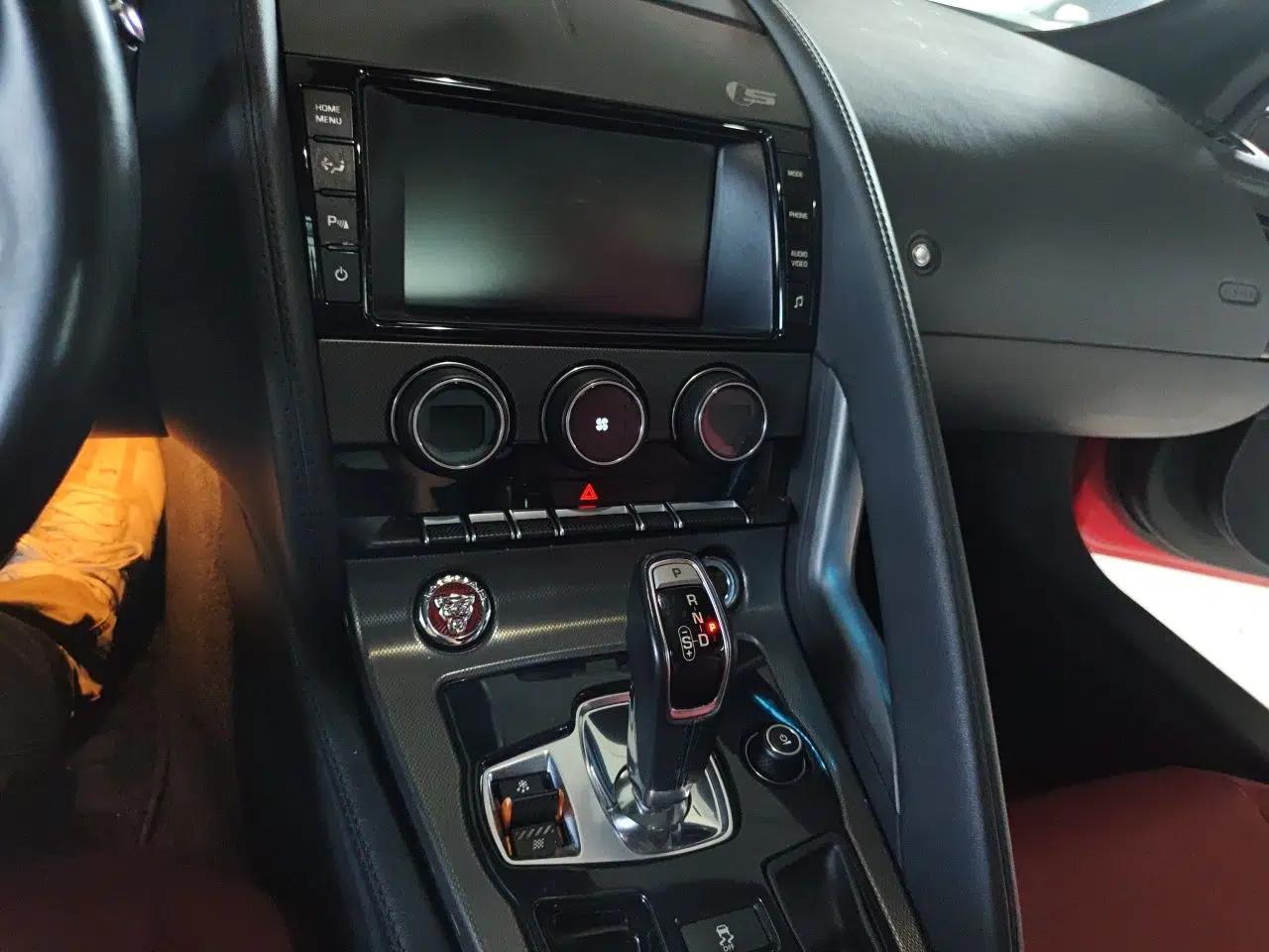 Jaguar F-TYPE 2015 3.0 SC Hardtop Version — миниатюра 13
