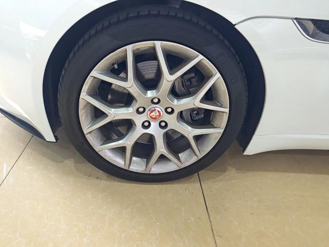 Jaguar F-TYPE 2016 3.0 SC Hardtop Version — миниатюра 15