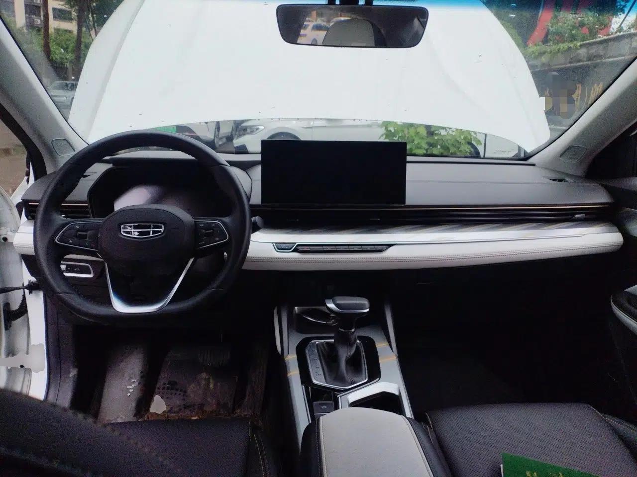 Geely Auto Emgrand L 2022 1.4T CVT Flagship Edition — миниатюра 9