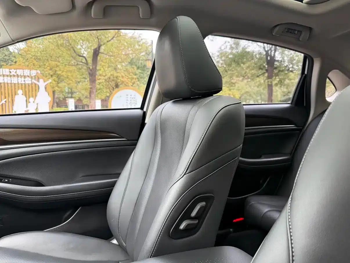 Trumpchi GA6 2019 270T Automatic Premium Edition — миниатюра 5
