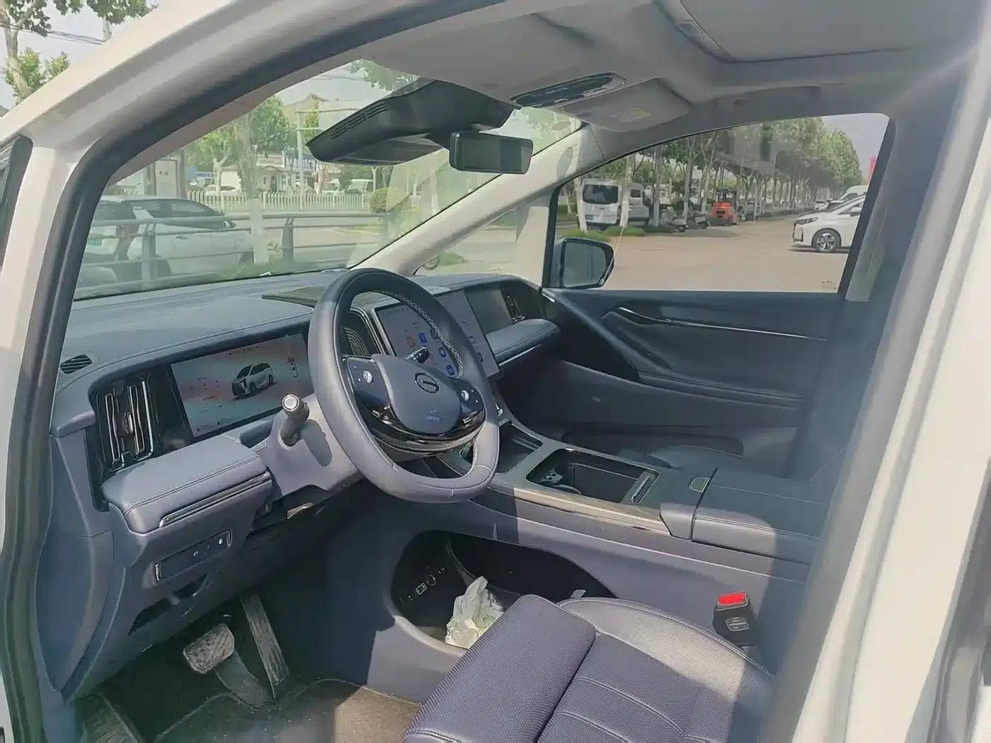 Trumpchi Aspiration M8 2025 Qiankun Series Ultra First Class — миниатюра 5