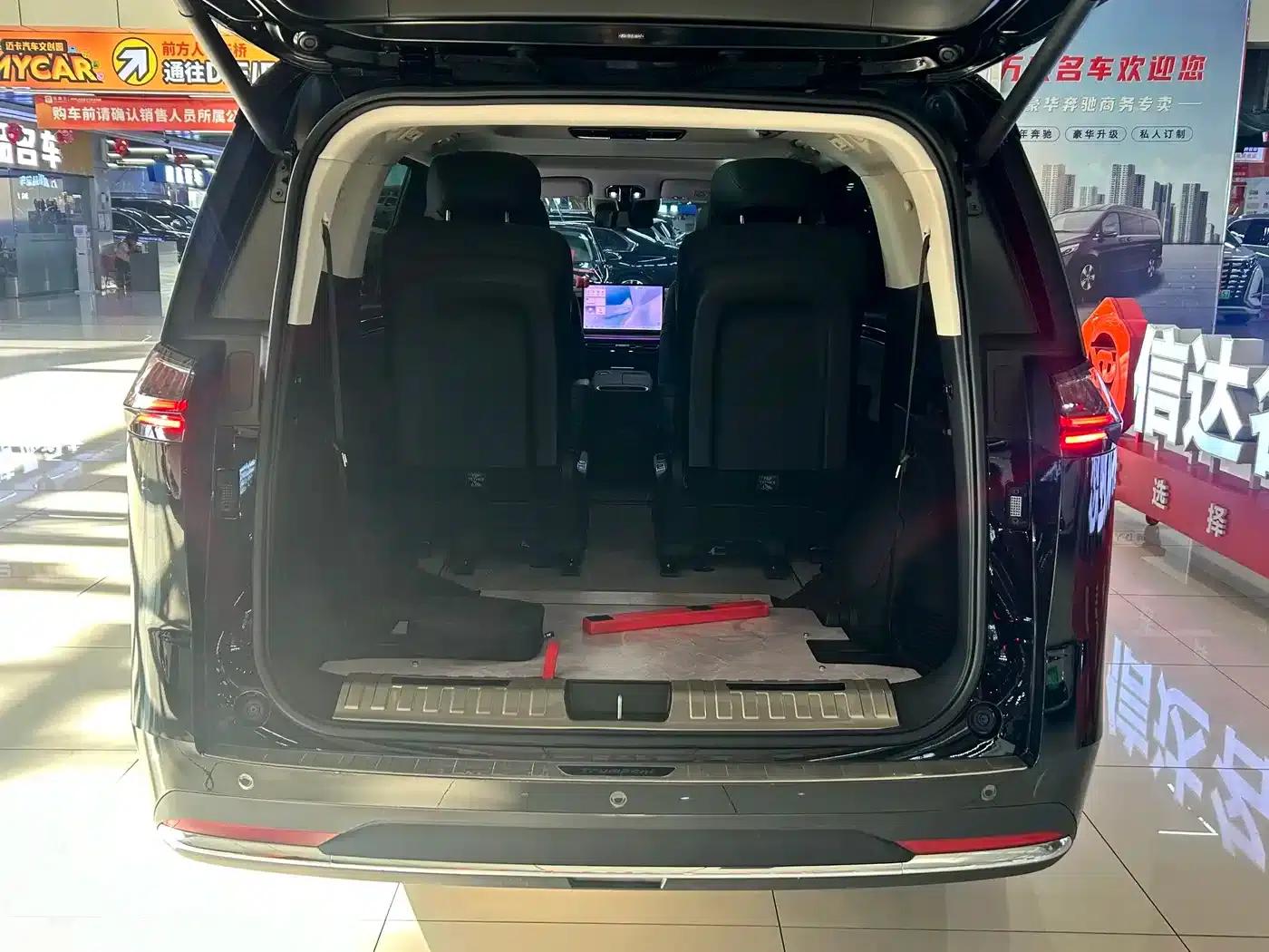 Trumpchi E8 2024 Glory Series 2.0L Glory Edition — миниатюра 17
