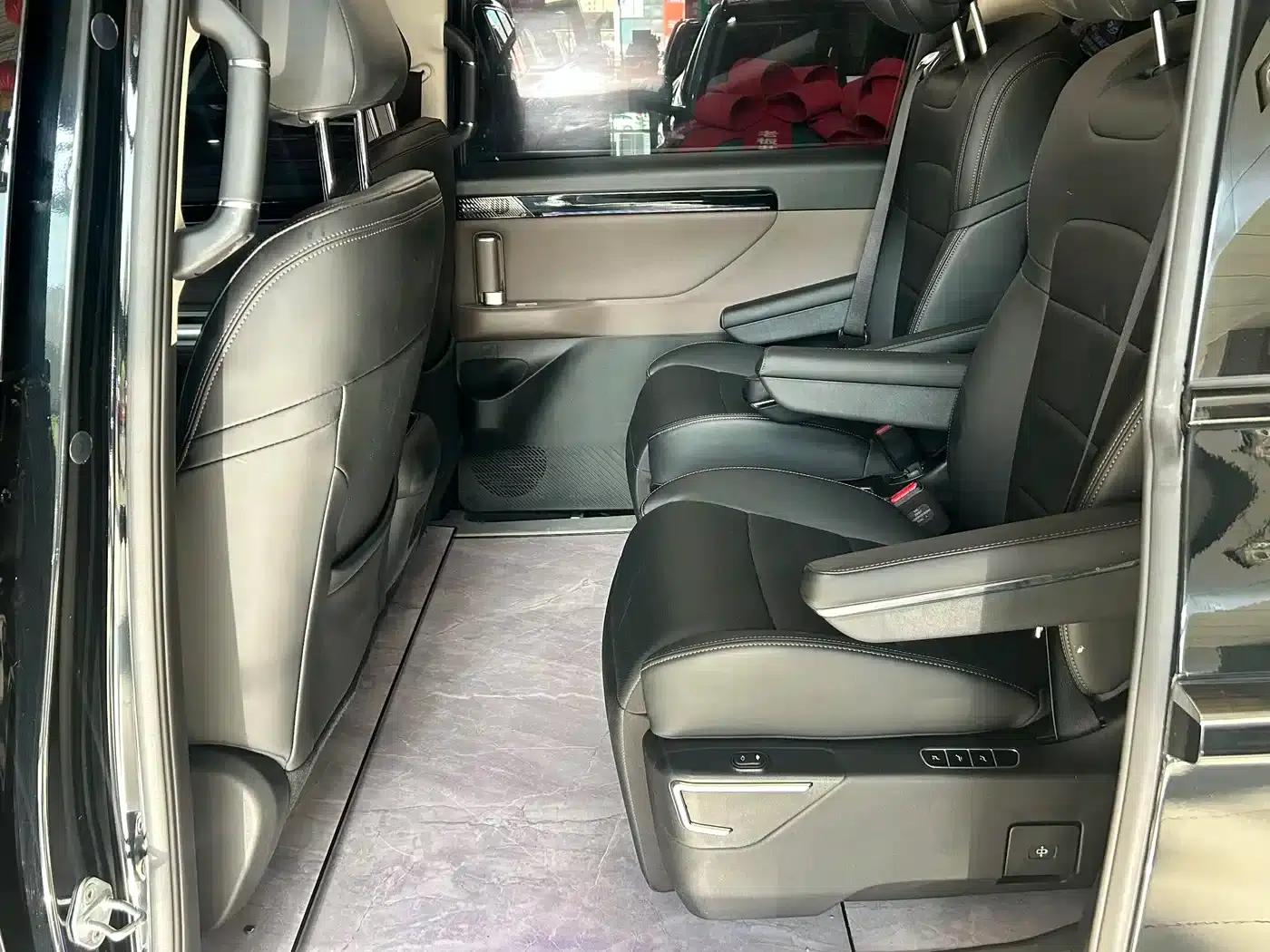 Trumpchi E8 2024 Glory Series 2.0L Glory Edition — миниатюра 9