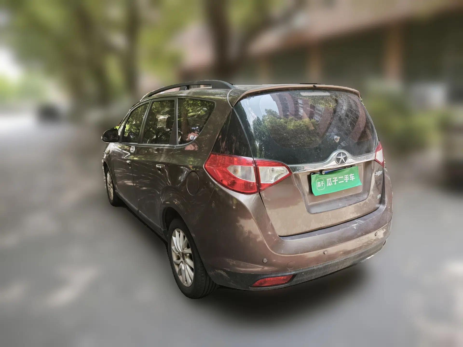 JAC Group Refine M2 2013 1.8L Manual Luxury 7-Seater — миниатюра 4