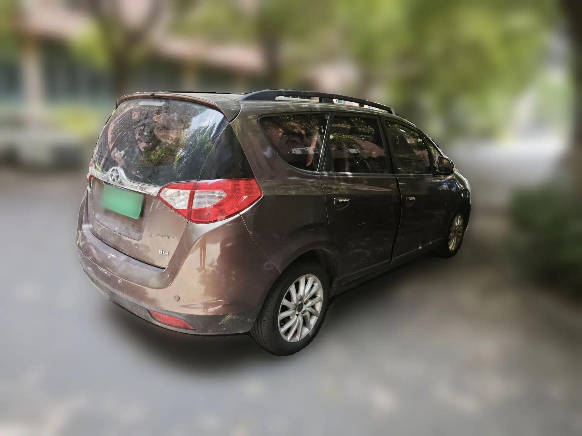 JAC Group Refine M2 2013 1.8L Manual Luxury 7-Seater — миниатюра 6