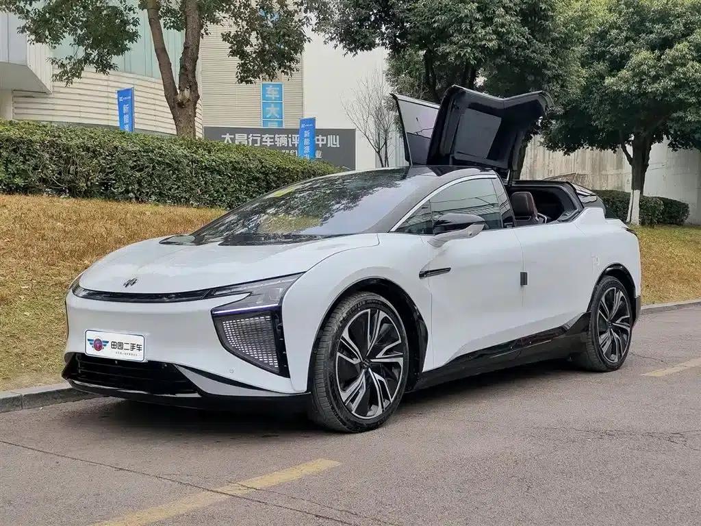 HiPhi X 2022 Expansion Edition 6-seater Long Range Version — миниатюра 1