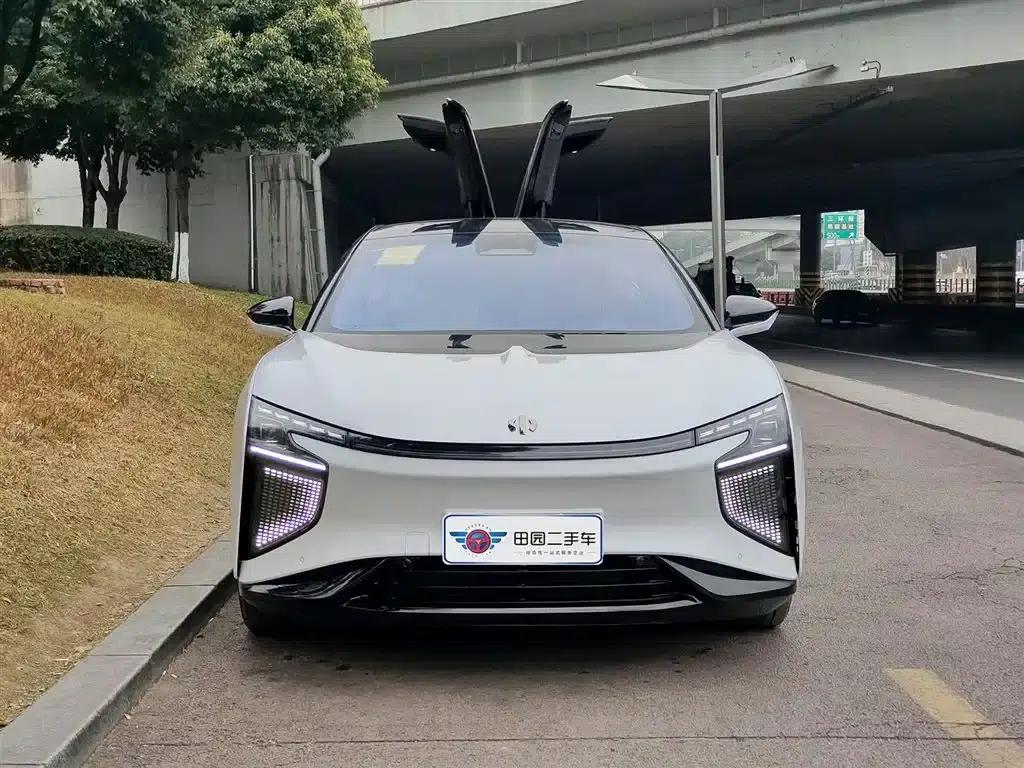 HiPhi X 2022 Expansion Edition 6-seater Long Range Version — миниатюра 2