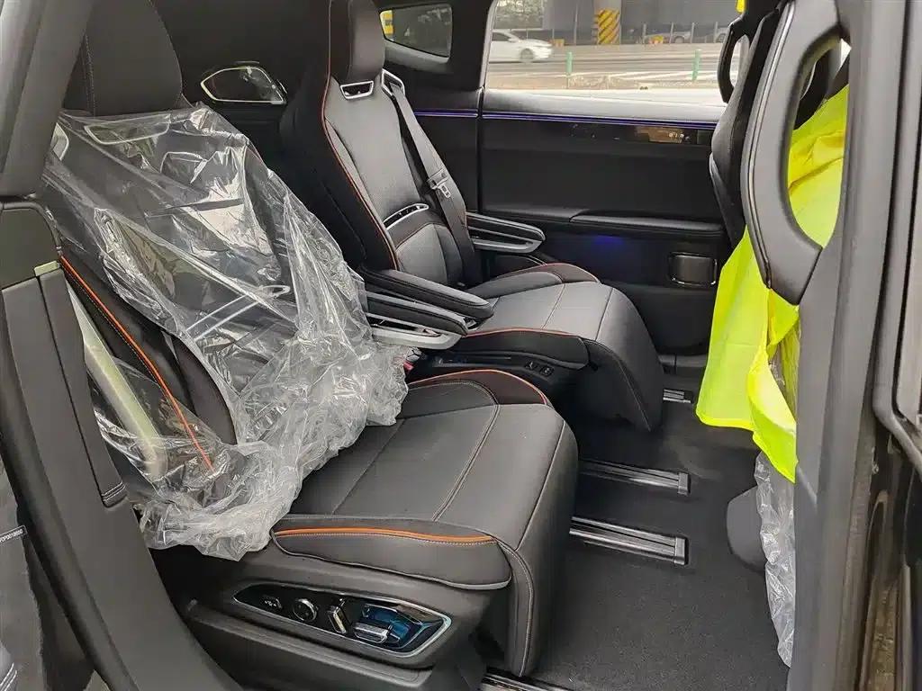 HiPhi X 2022 Expansion Edition 6-seater Long Range Version — миниатюра 14