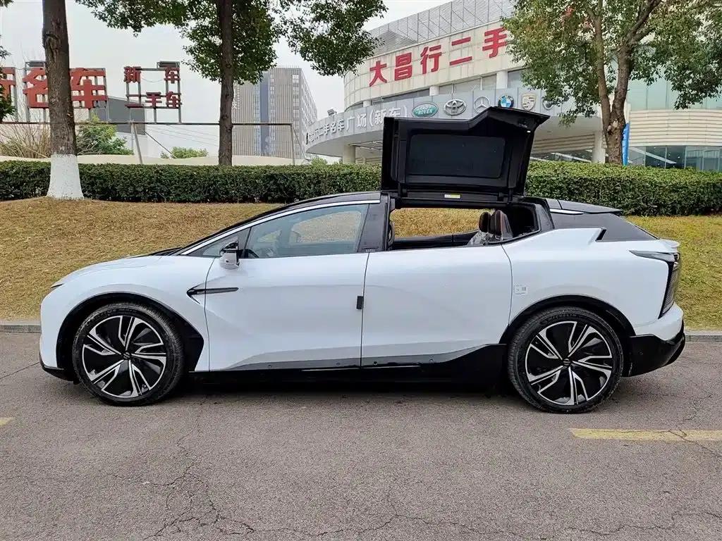 HiPhi X 2022 Expansion Edition 6-seater Long Range Version — миниатюра 3