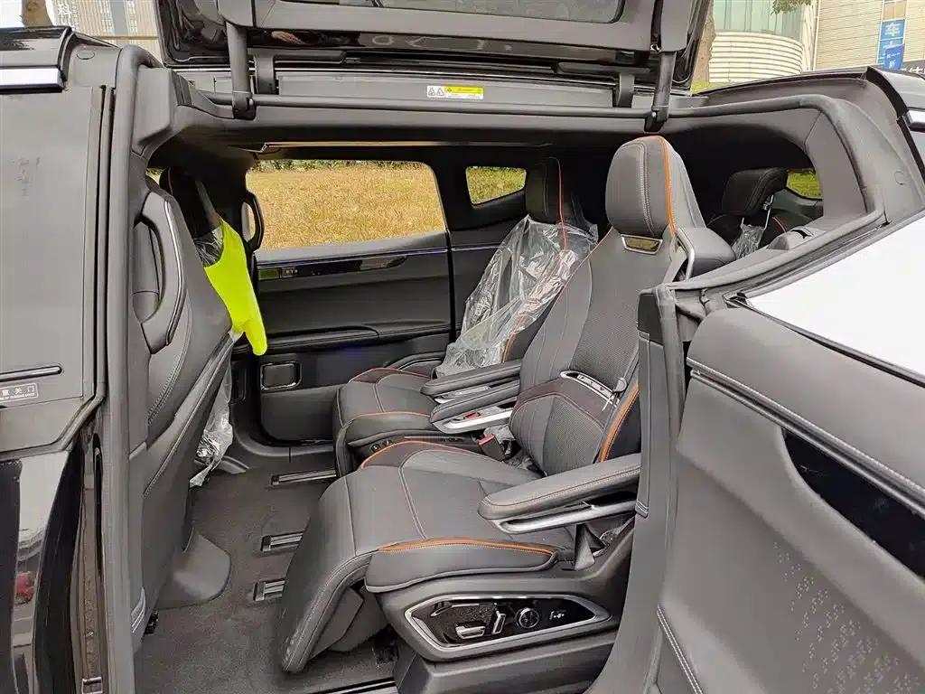 HiPhi X 2022 Expansion Edition 6-seater Long Range Version — миниатюра 10