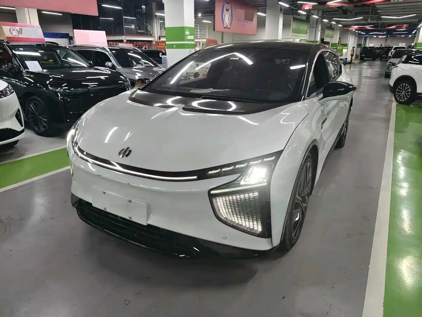 HiPhi X 2021 Performance Edition 6-seater — миниатюра 1