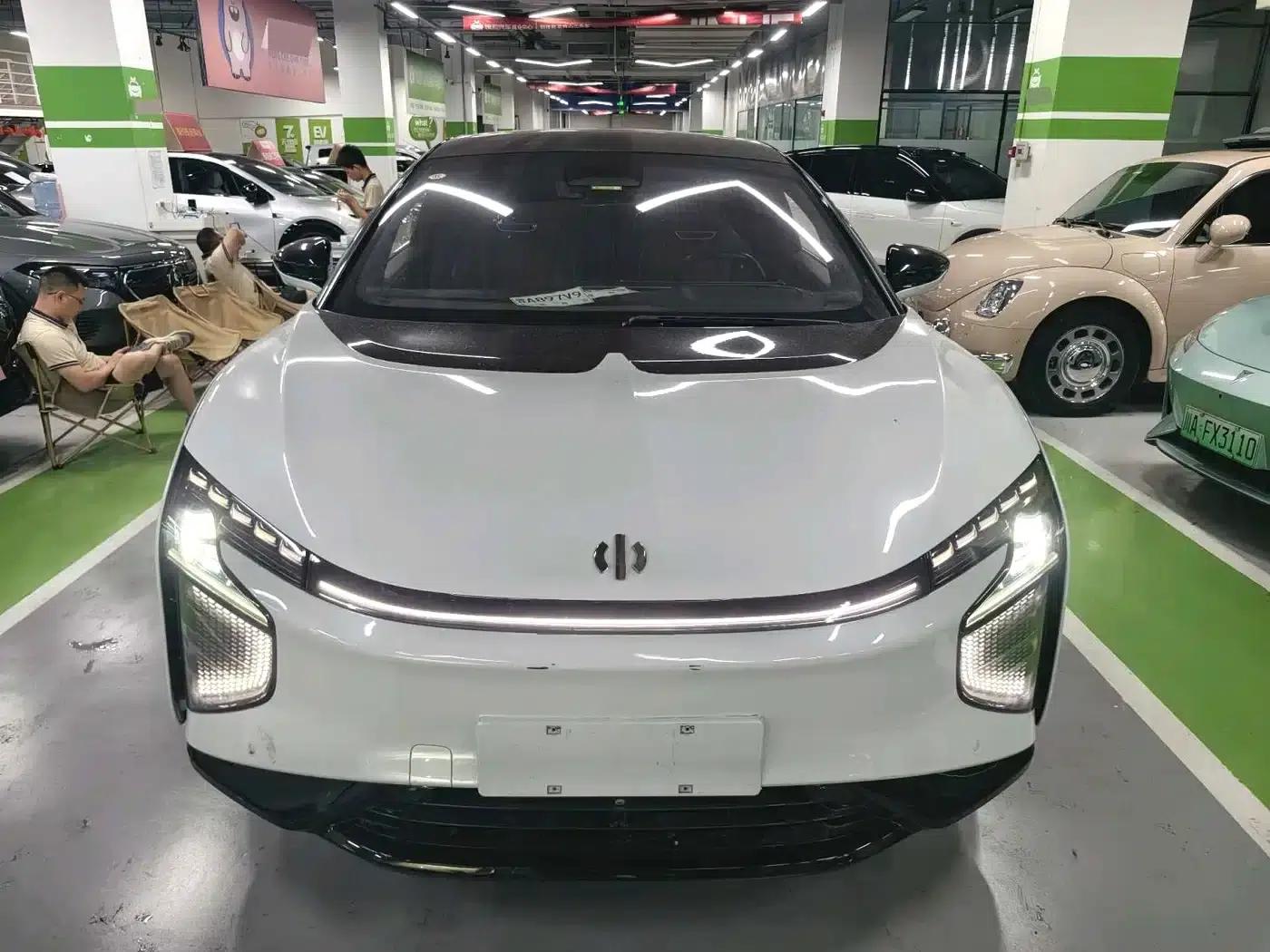 HiPhi X 2021 Performance Edition 6-seater — миниатюра 2