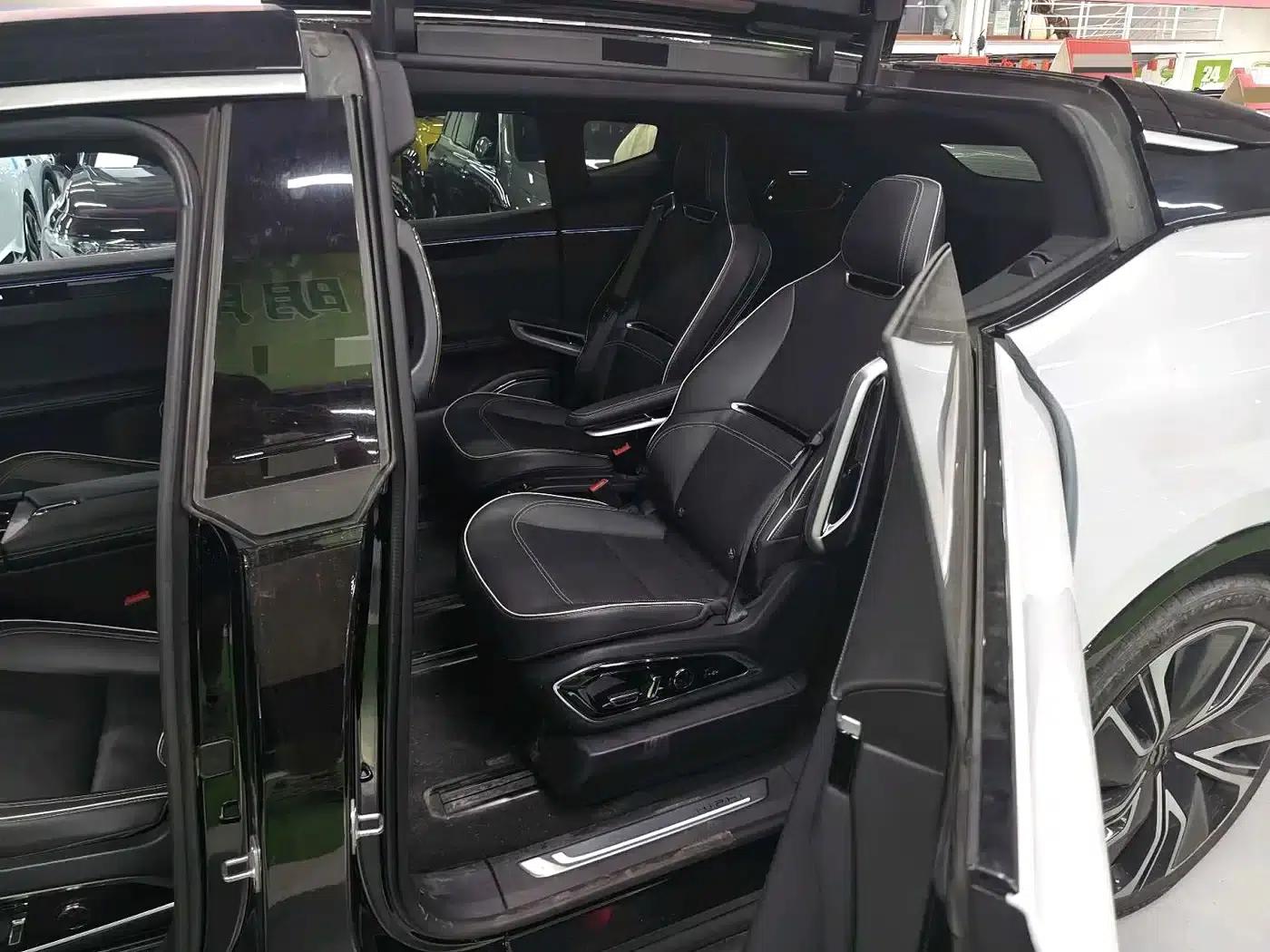 HiPhi X 2021 Performance Edition 6-seater — миниатюра 5
