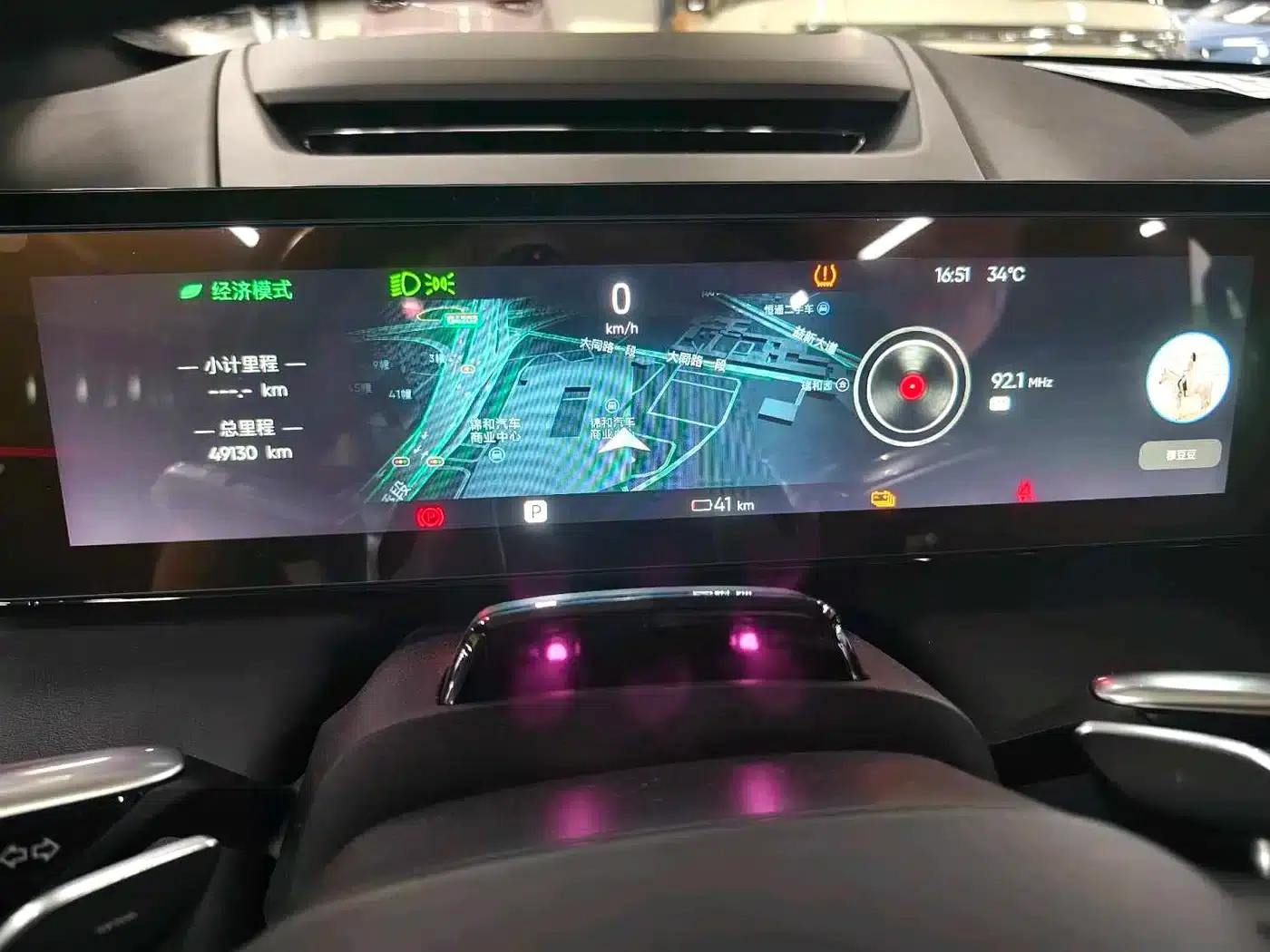 HiPhi X 2021 Performance Edition 6-seater — миниатюра 6