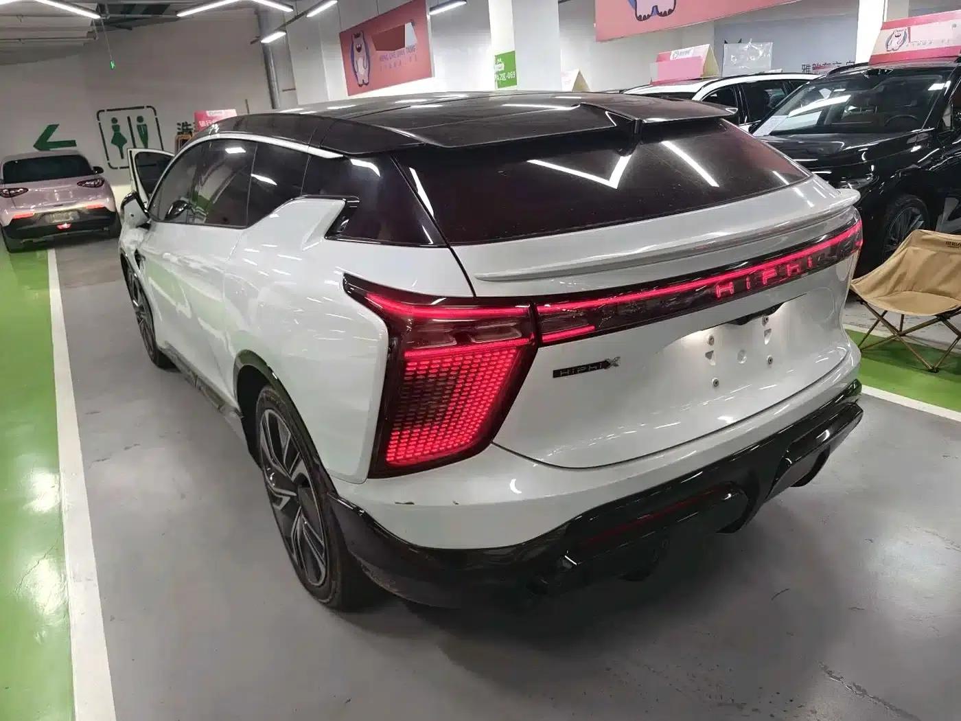 HiPhi X 2021 Performance Edition 6-seater — миниатюра 9