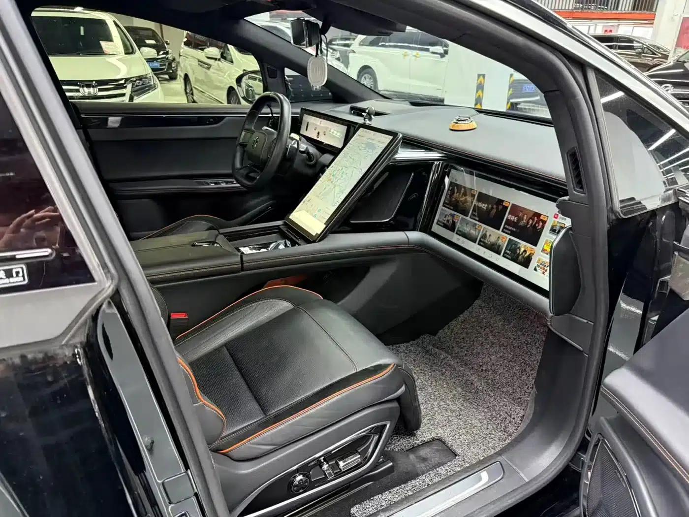 HiPhi X 2021 Flagship Edition 6-seater — миниатюра 11