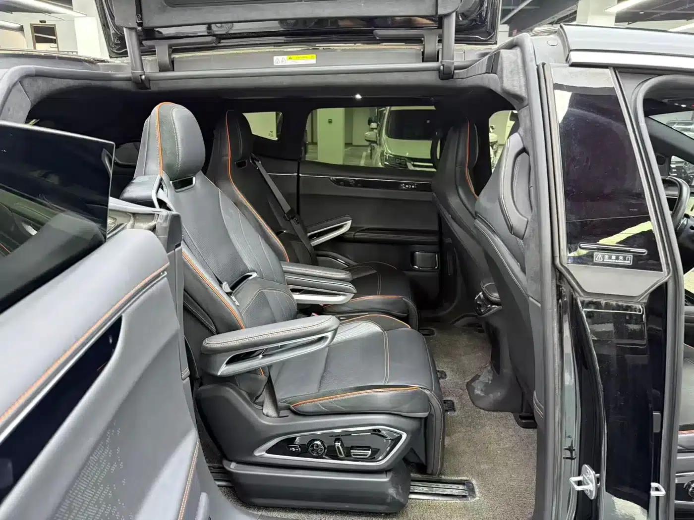 HiPhi X 2021 Flagship Edition 6-seater — миниатюра 10