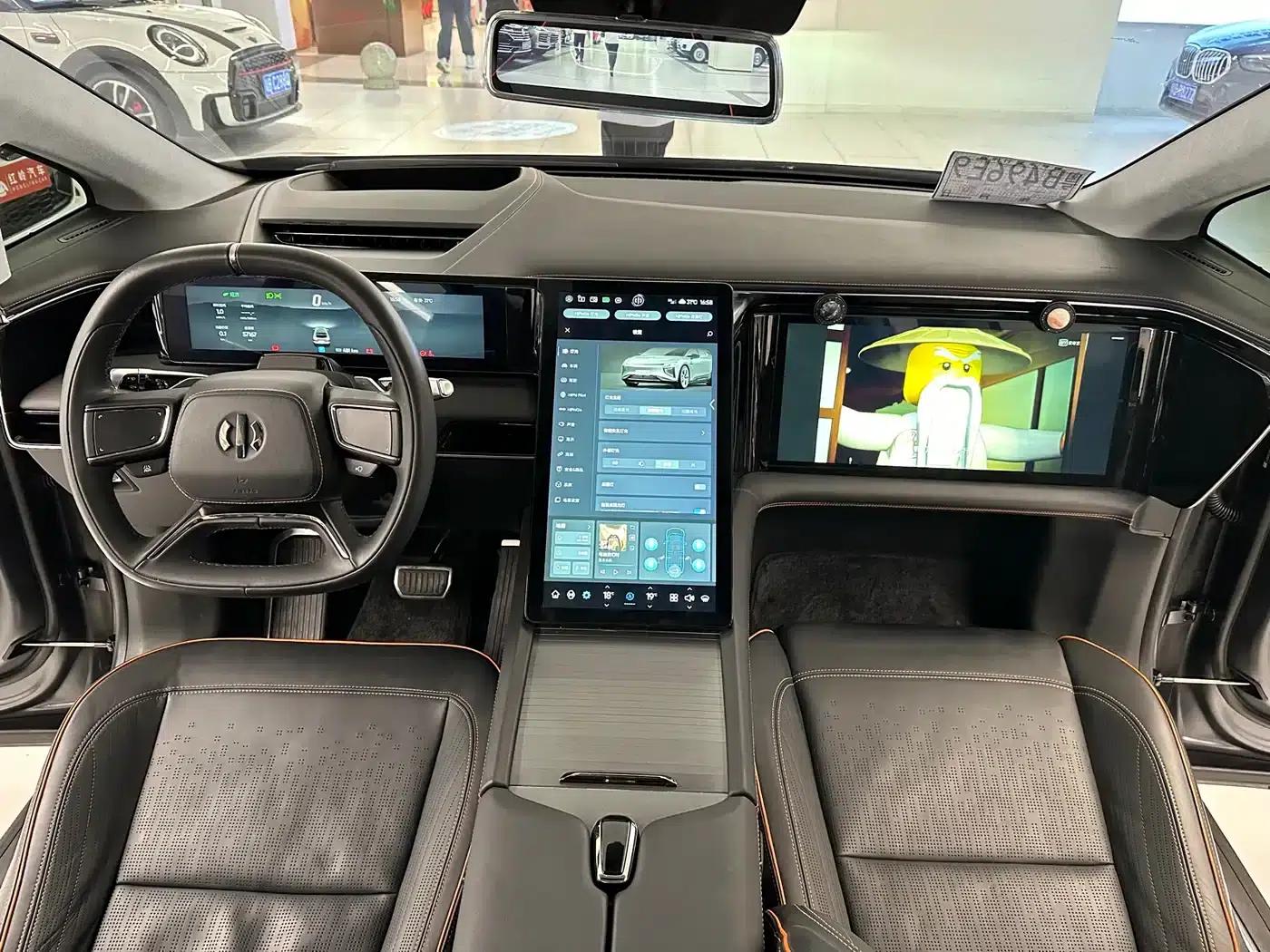 HiPhi X 2021 Flagship Edition 4-seater — миниатюра 21